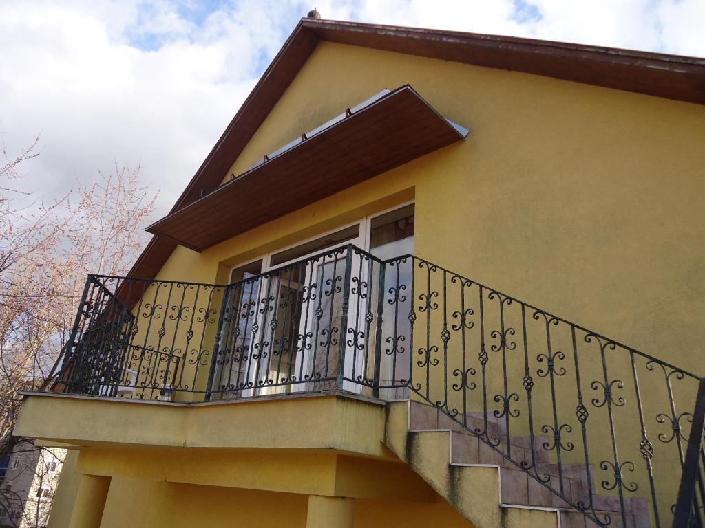 Invest Vendeghaz Bed & Breakfast Eger Exterior foto